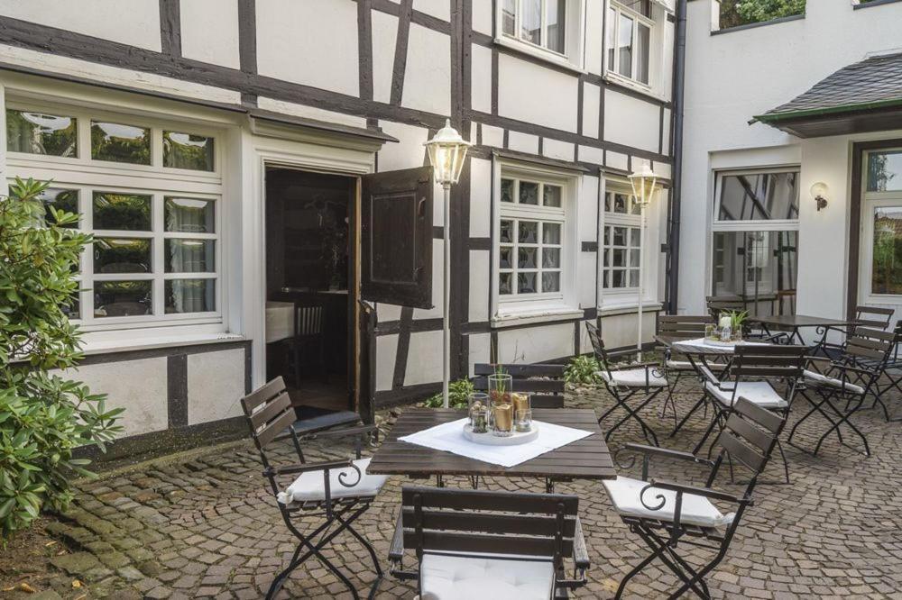 Hotel Zur Post Dabringhausen - Contactless Self Check-In Hotel 3*