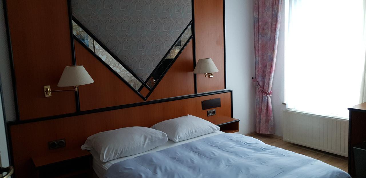 Hotel Zur Post Dabringhausen - Contactless Self Check-In 3*